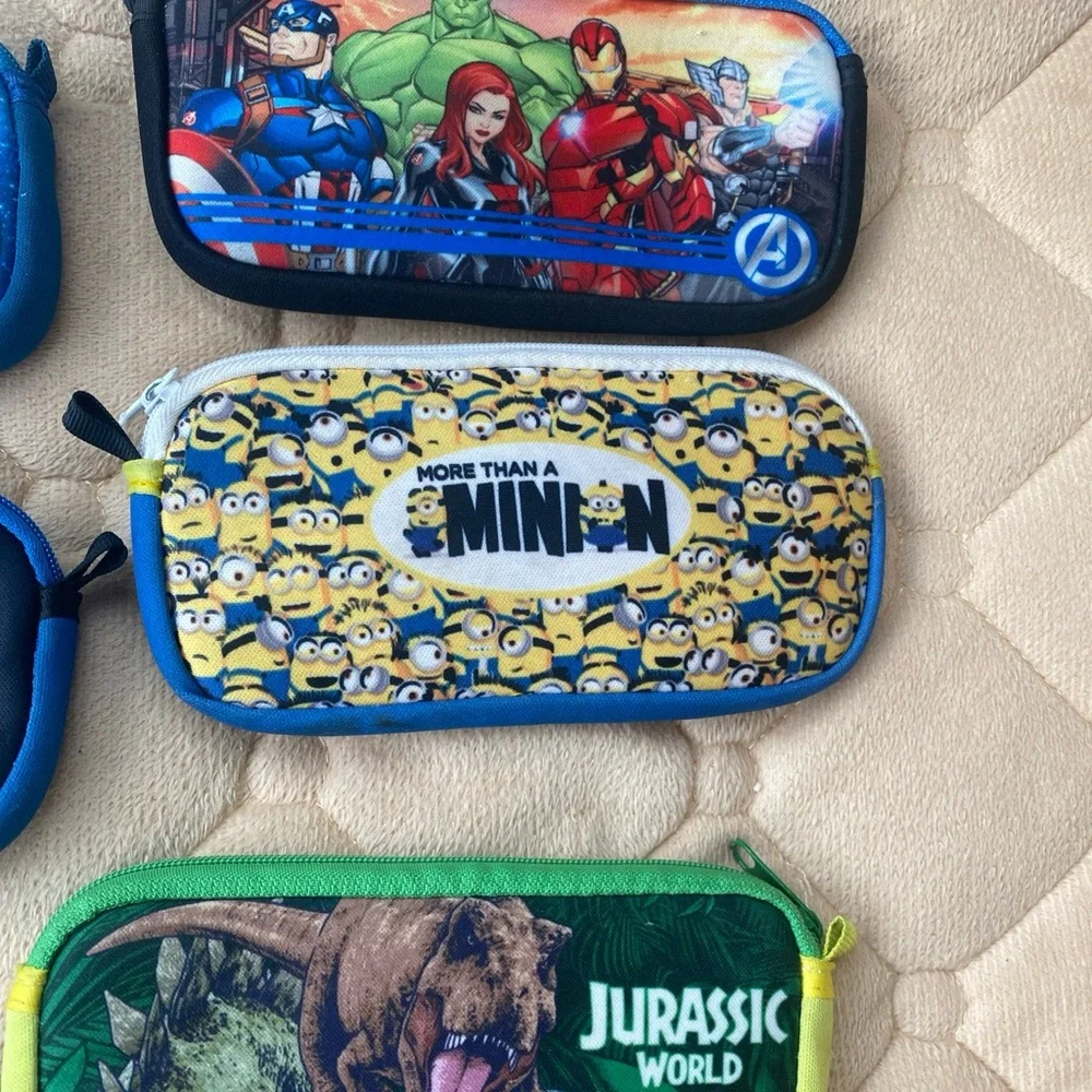 Kids Boys Eyeglasses Case Lot Of 5 +‎ Sunglasses Buzz Minion avengers Batman